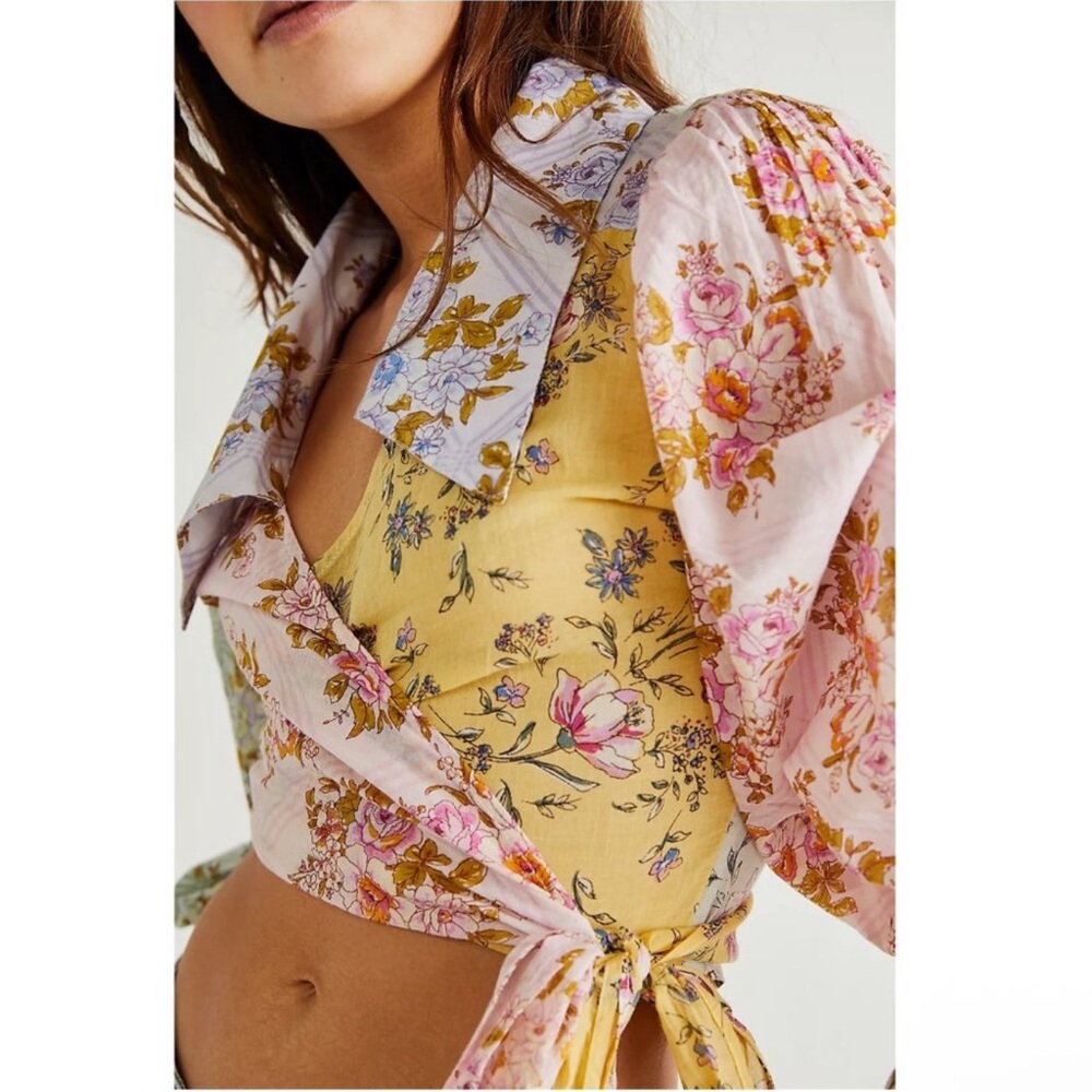 FreePeople Pastel Floral Mixed-Print Blouse🌻